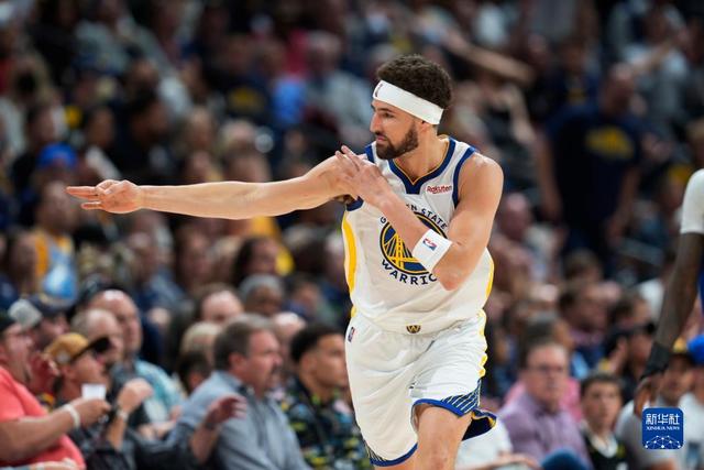 库里21分亚历山大空砍52分 勇士力克雷霆2连胜