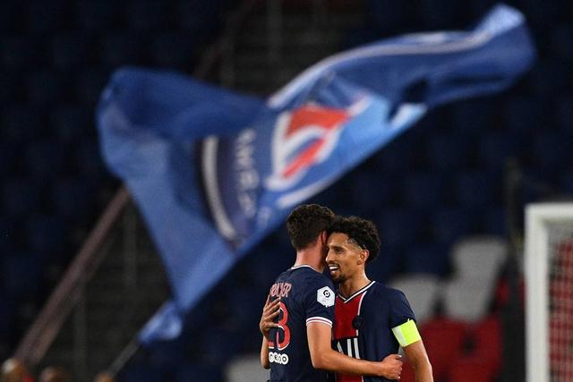 维尼修斯当选FIFA年度最佳 上个巴西人17年前卡卡